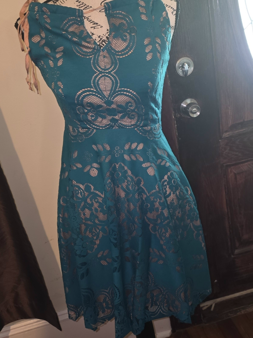 Coconinno By Eva Franco Teal Floral Lace Over Peach Dress Small